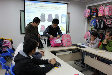Dongguan Jing Hao Handbag Products Co., Limited, 공장 생산 라인
